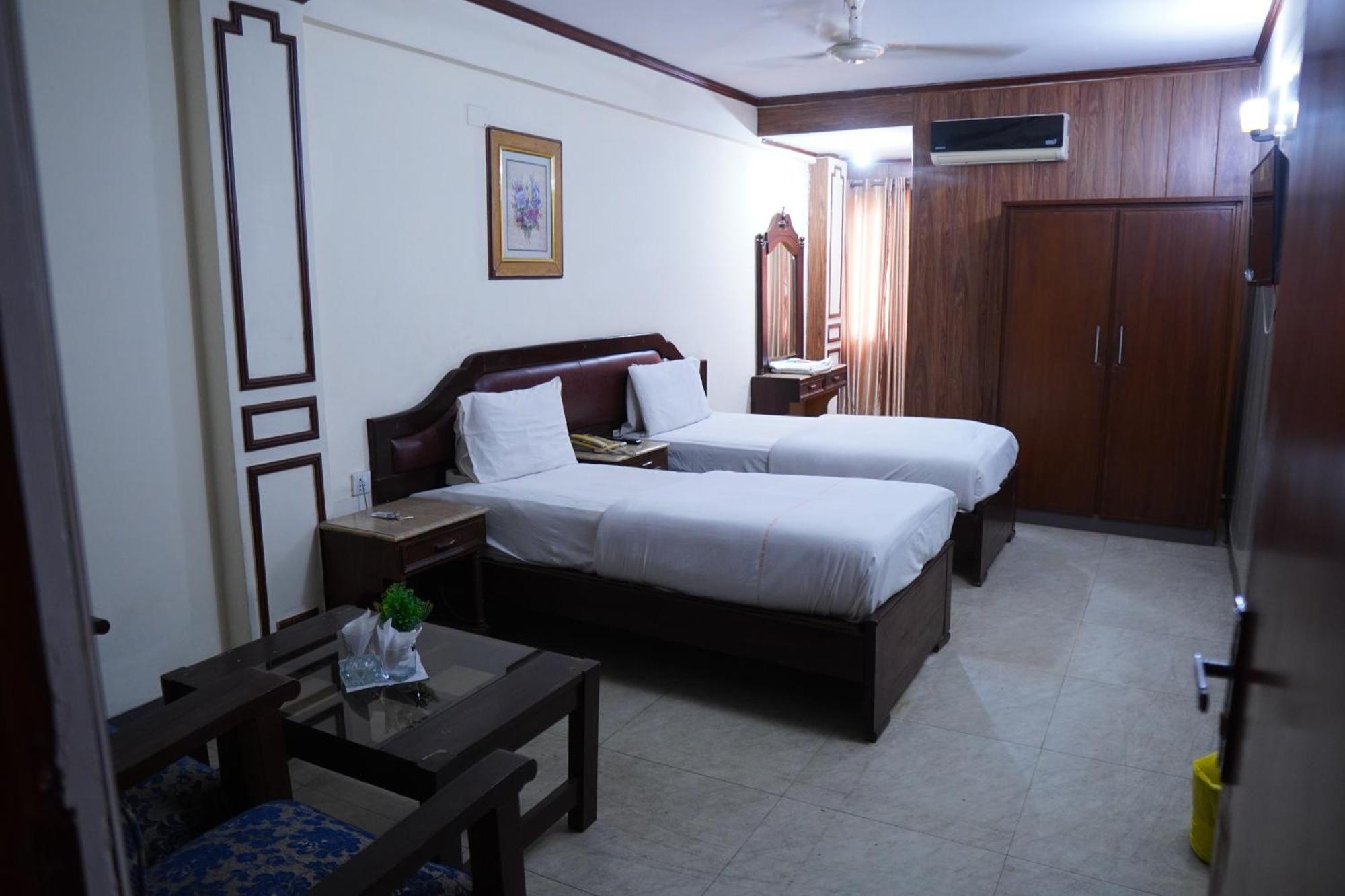 National Hotel Lahore Exteriér fotografie